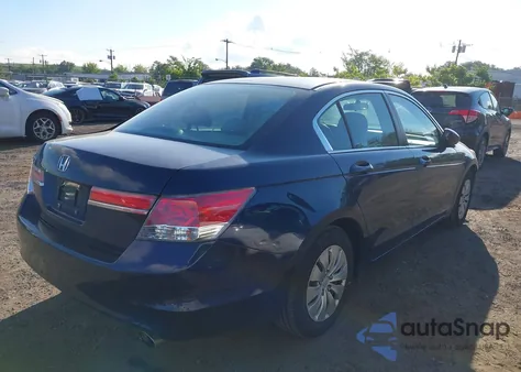 2011 Honda Accord 2.4 Lx z USA, uszkodzony, nr VIN 1HGCP2F37BA037678